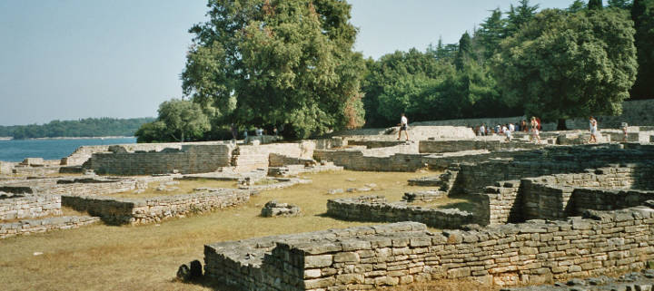 Sehenswürdigkeiten Istrien - Brijuni Byzantinisches Kastell im Brijuni National Park.